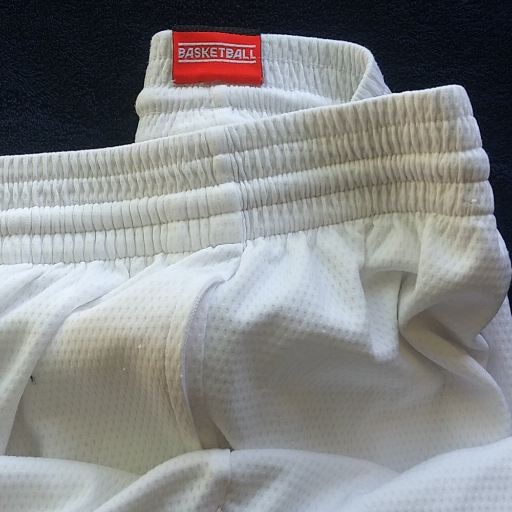 Shorts - Picture 3 of 4